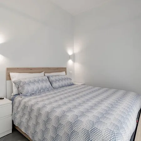 Apartment H11 Bilocale Arma-taggia 2a *