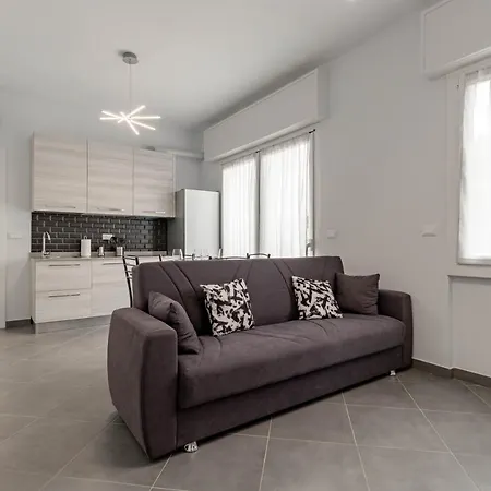 H11 Bilocale Arma-taggia 2a Apartment *